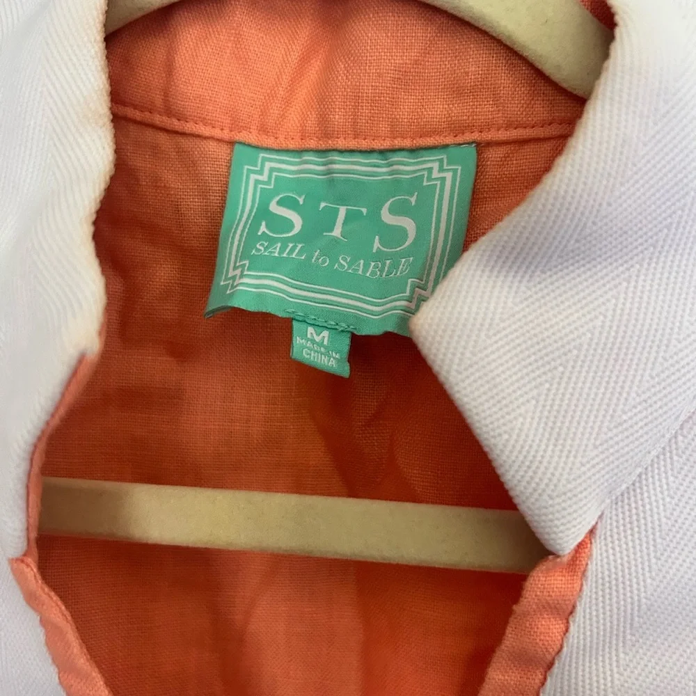 Sail to Sable Coral Dress with White Collar - Picture 2 of 3